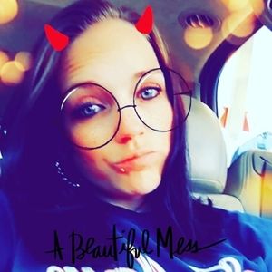 Meet your Posher, Brandi